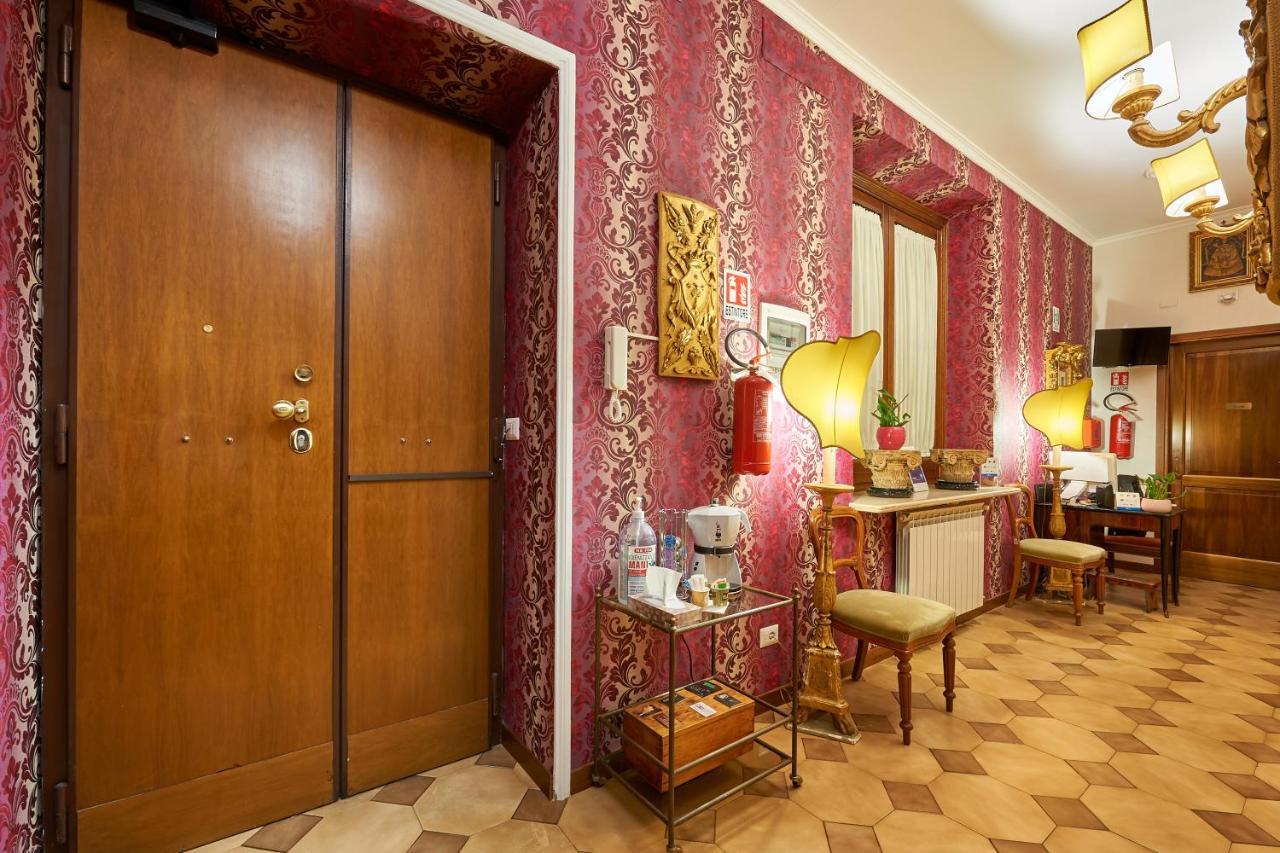 Fabrizio'S Rooms Řím Exteriér fotografie